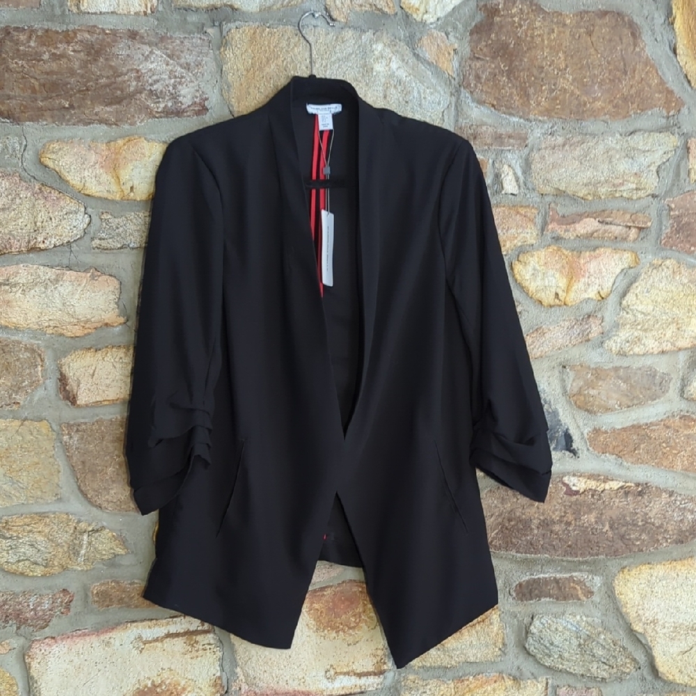 Carolina Belle Black Blazer